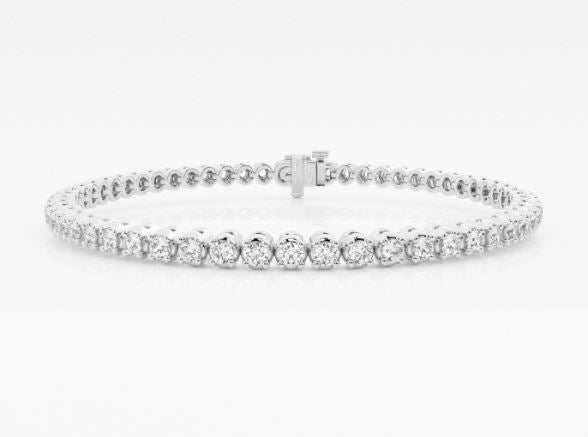 Lab grown diamond tennis bracelet in white gold.