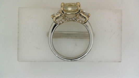 ReMARKable Designs Radiant Lab-Grown Diamond Complete Engagement Ring in 14 Karat White Yellow Gold with 4.05ct Radiant Center Lab-Grown Diamond, Clarity: VVS2