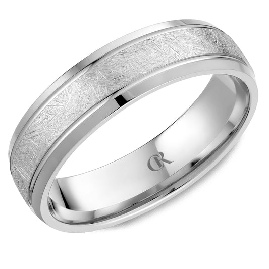 Polished 14K yellow carved band ring.