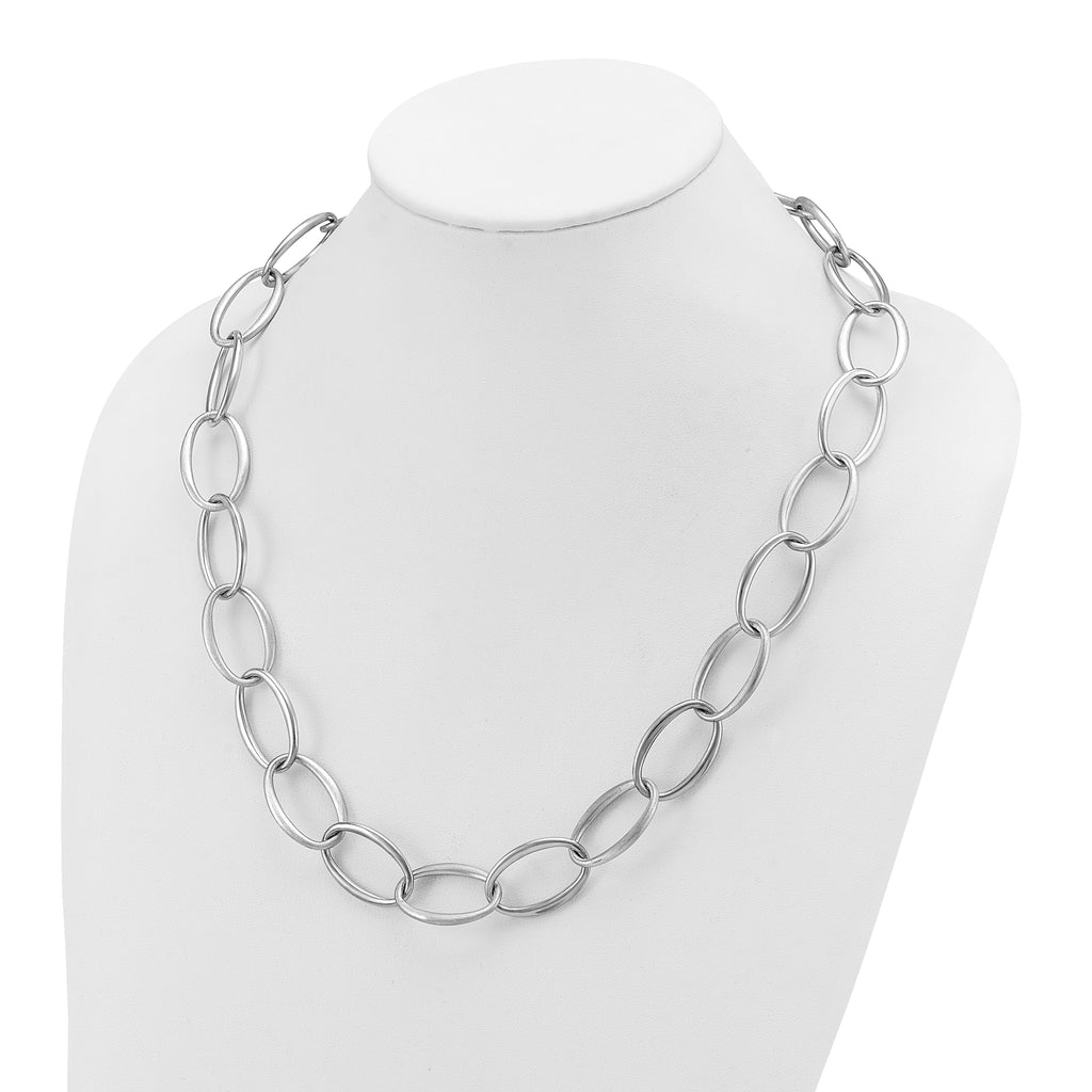 Sterling silver oval link necklace.