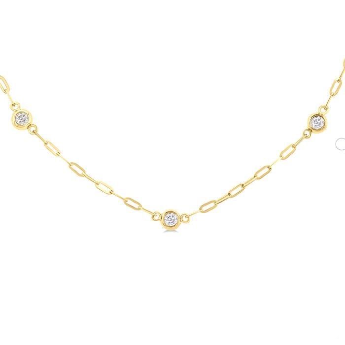 Yellow gold bracelet with round diamonds.