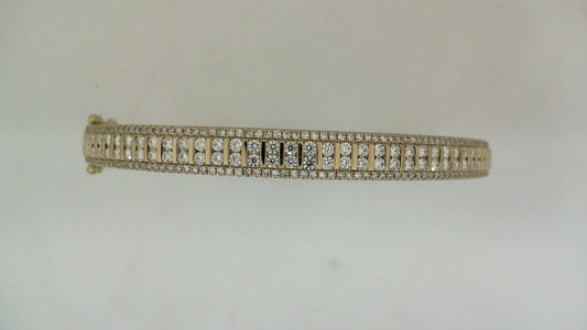 Natural Diamond Bracelet in 14 Karat Yellow with 1.36ctw Round Diamonds