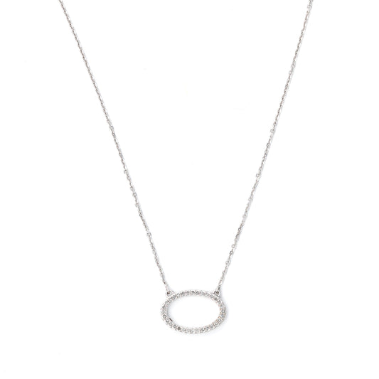 Oval diamond necklace in white gold.
