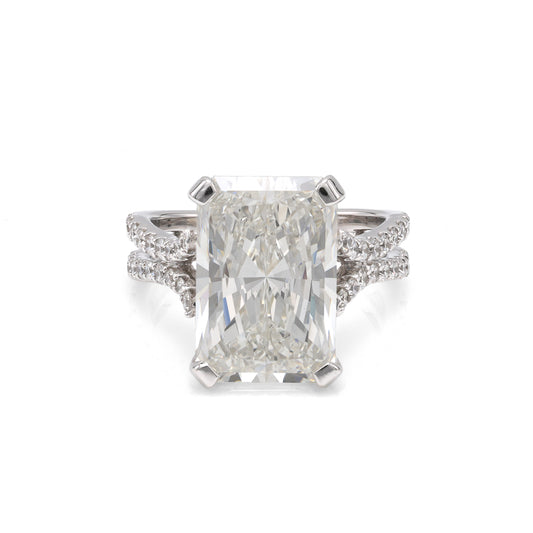 Lab-Grown Diamond Complete Engagement Ring
