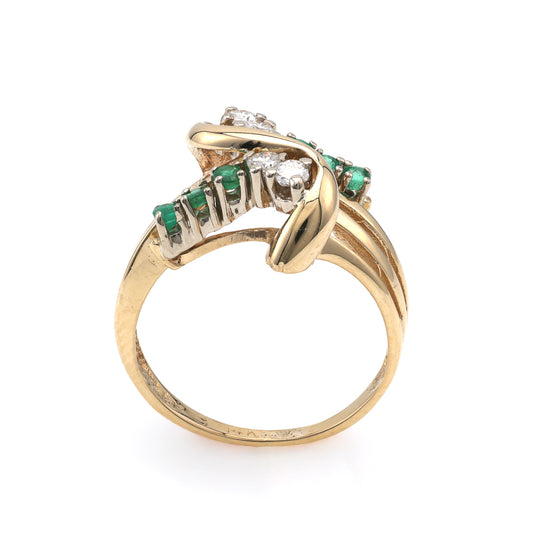 ReMarkable Estate Color Gemstone Ring in 14 Karat Yellow Gold with 6 Round Green Emeralds 0.12ctw