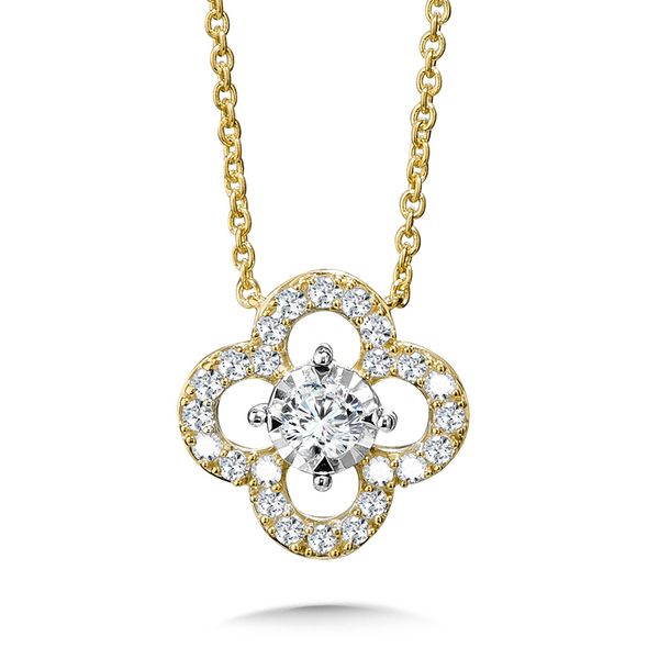 Clover-shaped diamond pendant, yellow gold chain.