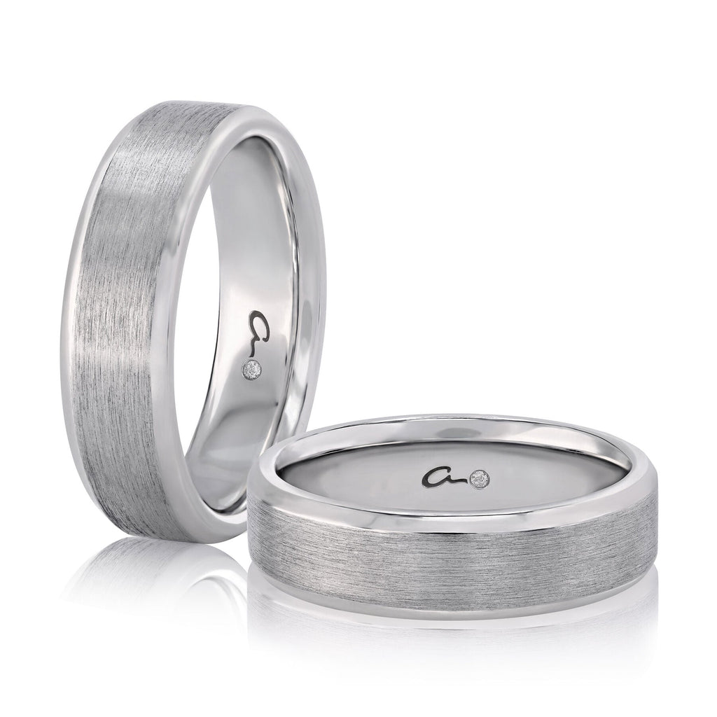 14K white gold men's carved band.