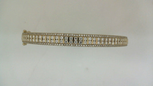Natural Diamond Bracelet in 14 Karat Yellow with 1.36ctw Round Diamonds
