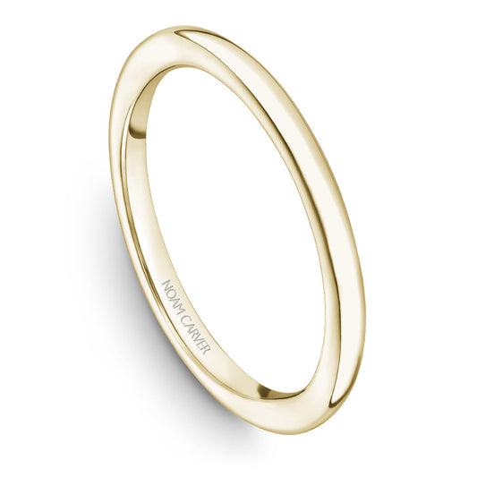 14K yellow gold carved band, sleek design.