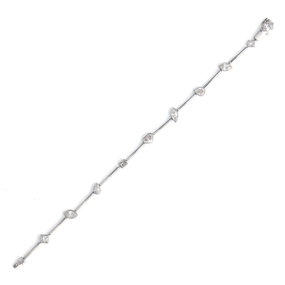 14K white gold bracelet with diamonds.