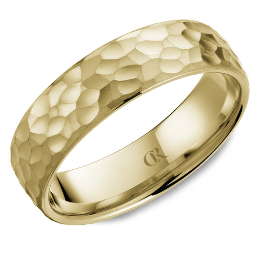 Carved 14K yellow gold polished band.