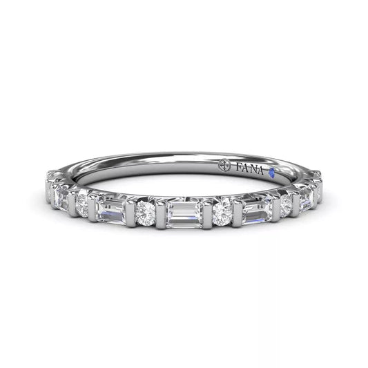 Emerald-cut diamond band in white gold.