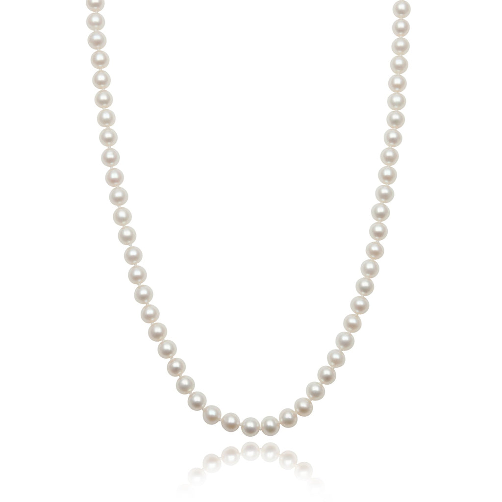 Freshwater pearl necklace with white gold clasp.