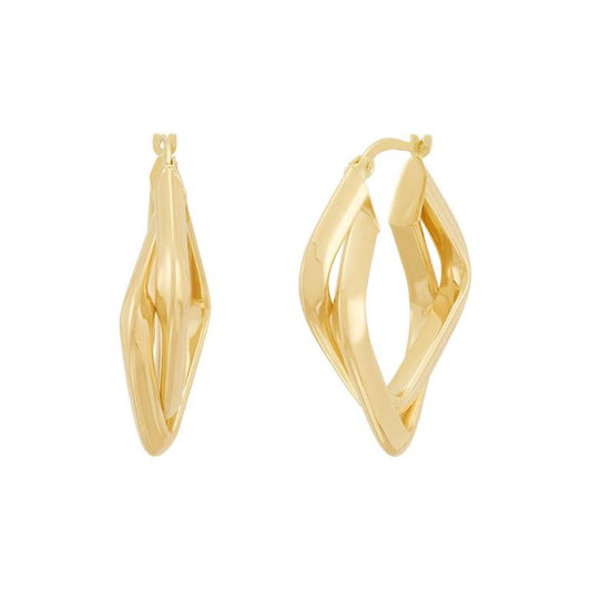 Polished 14K yellow gold square hoop earrings.
