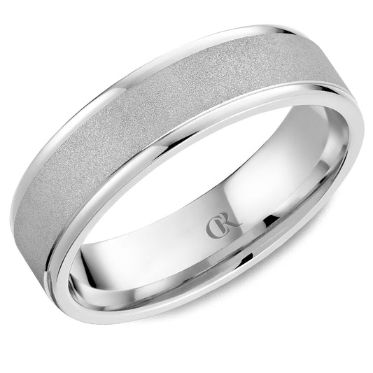 Polished 14K yellow carved band ring.