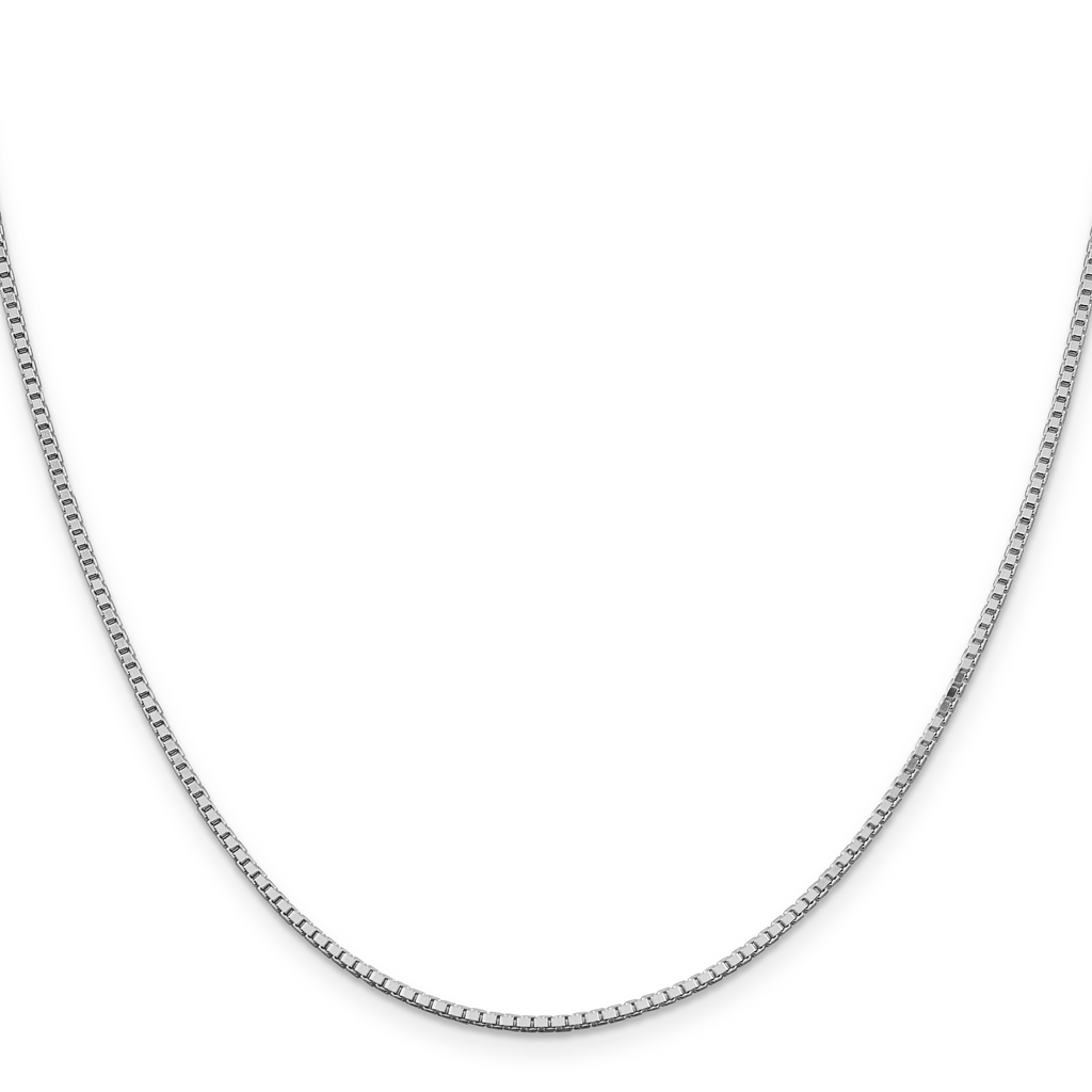 Sterling silver polished box chain necklace.