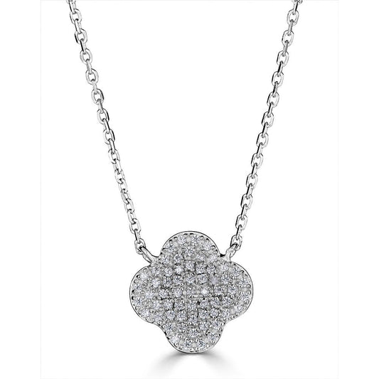 Clover-shaped diamond necklace in white gold.