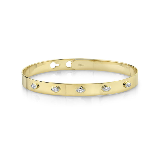 Marquise diamond bracelet in yellow gold.