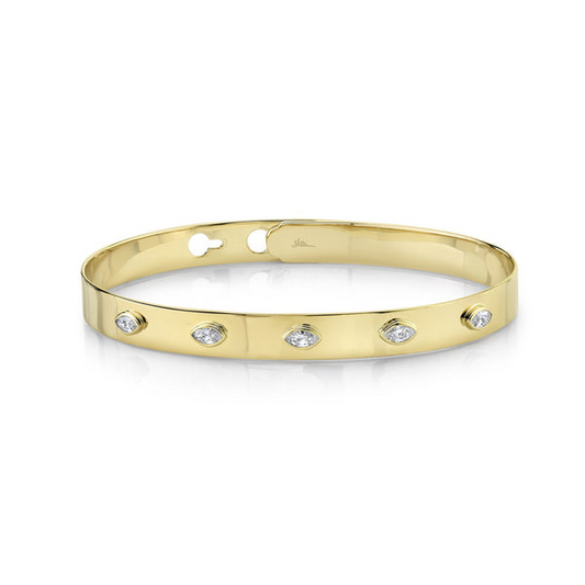Marquise diamond bracelet in yellow gold.