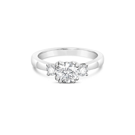 Three-stone diamond ring in white gold.