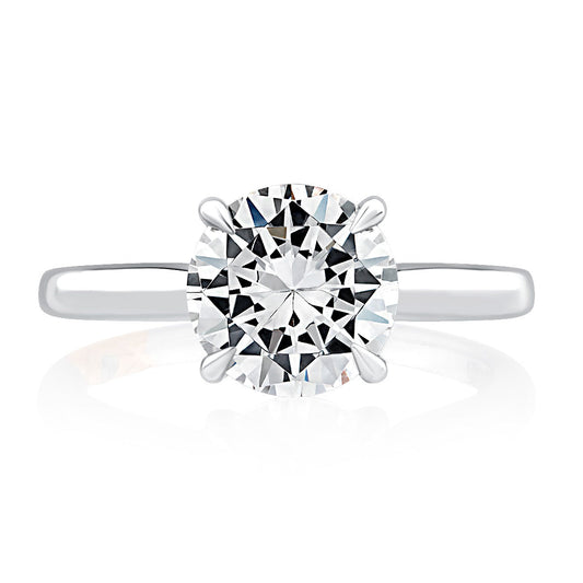 Solitaire diamond ring in white gold.