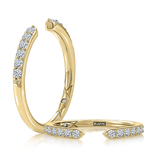 14K Yellow Gold Diamond Wedding Band with 12 Round Diamonds