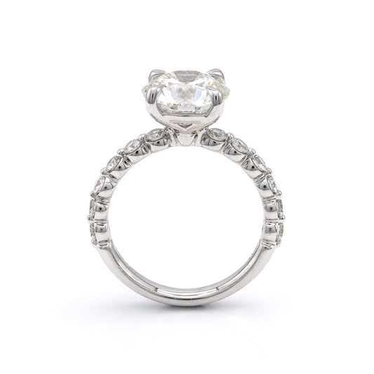 Lab-grown diamond ring in white gold.