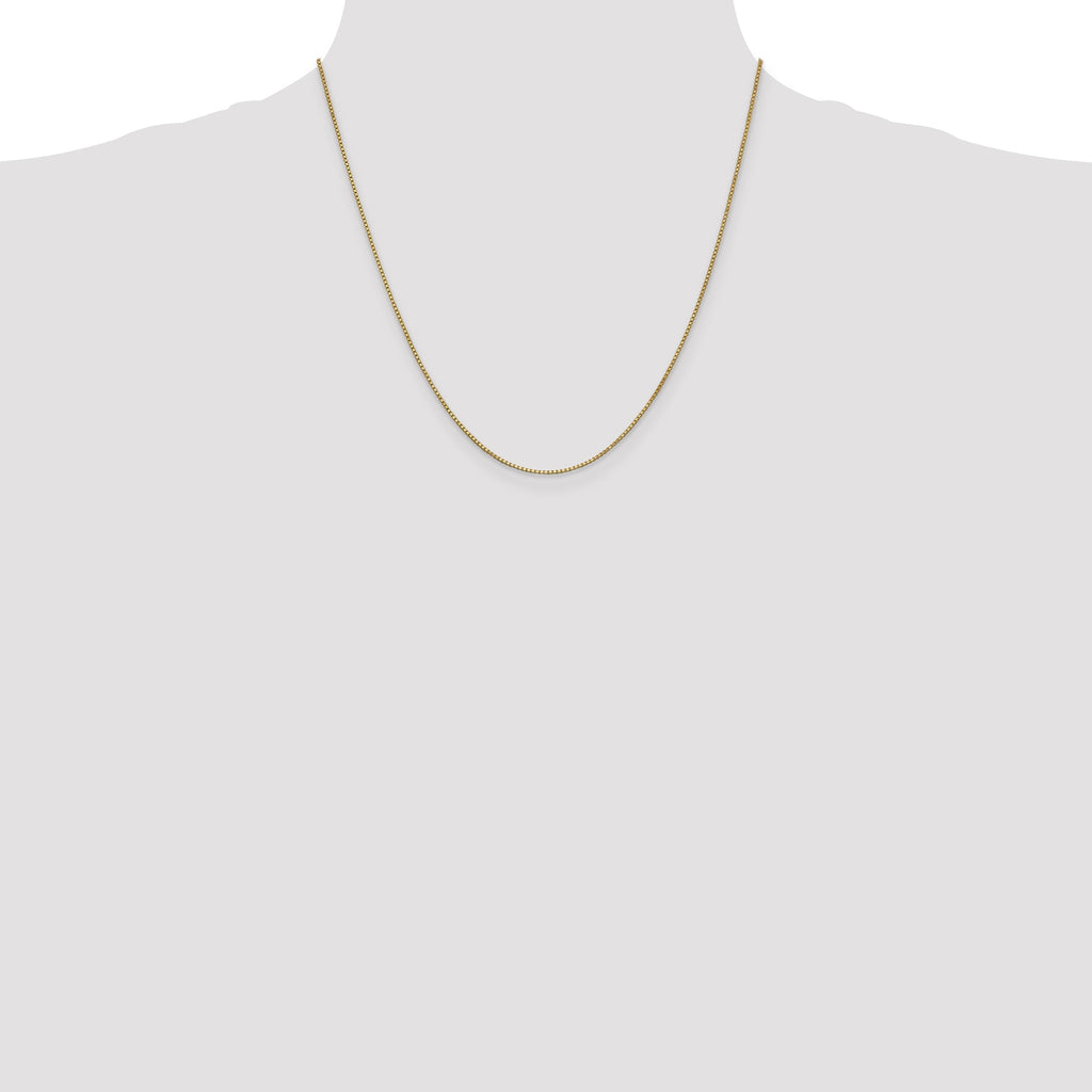 14K yellow gold box chain necklace.