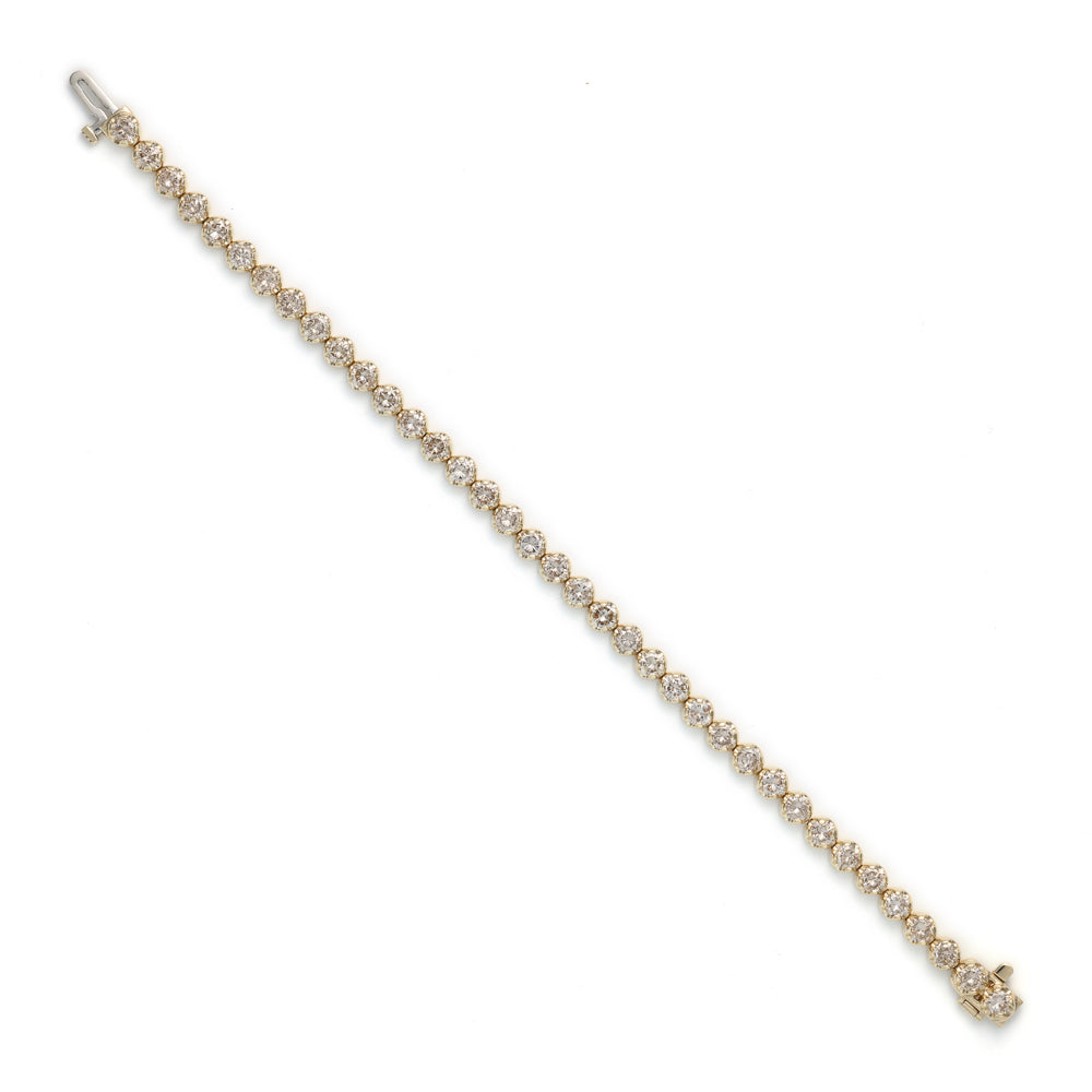 Champagne diamond bracelet in yellow gold.
