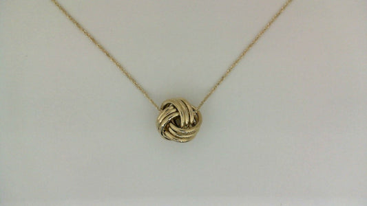 14K yellow gold knot pendant necklace