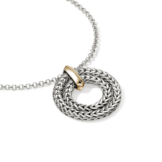 Sterling silver rolo chain pendant.