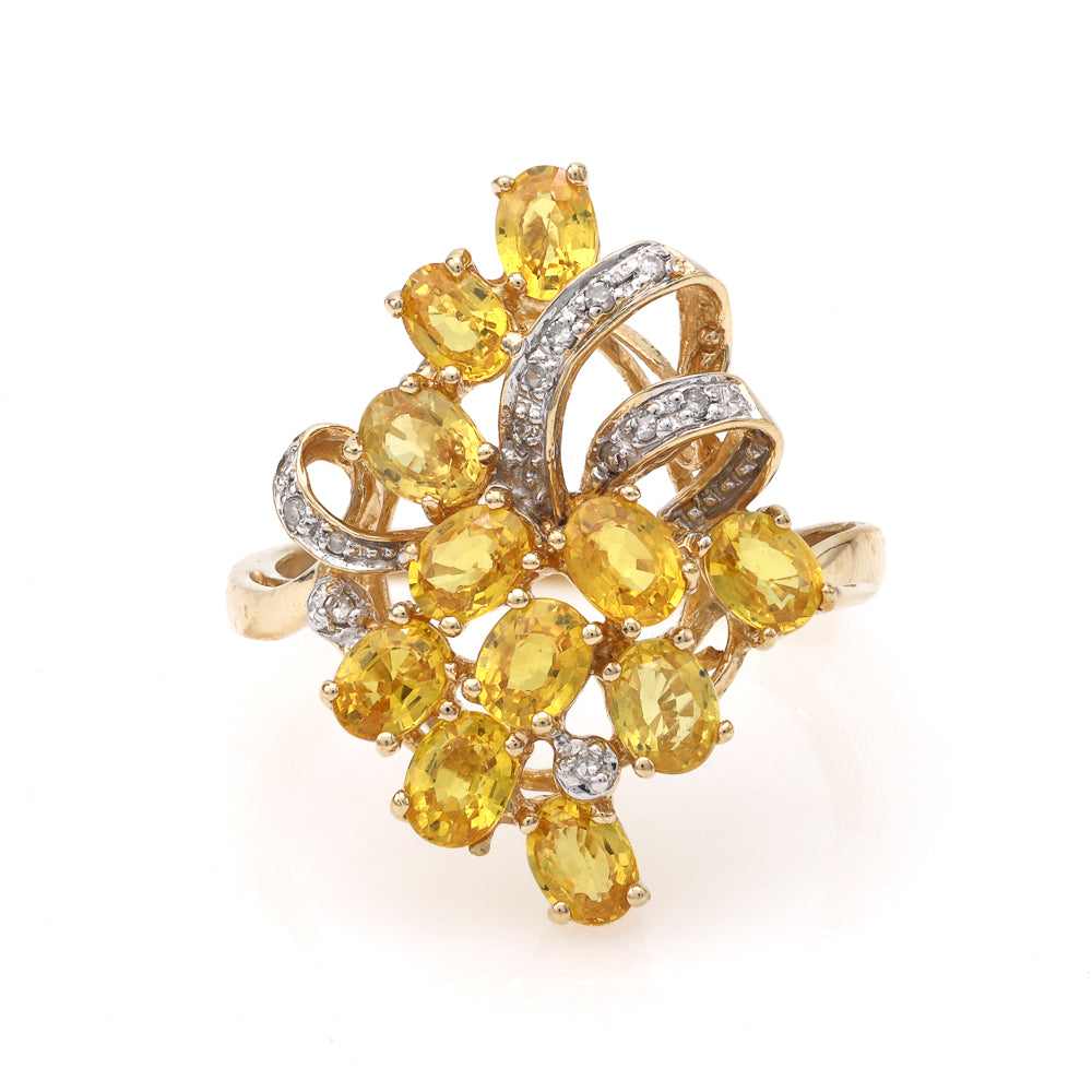 Yellow gold ring with citrines, diamonds.