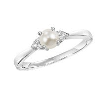 Color Gemstone Ring in 10 Karat White with 1 Freshwater Pearl 5mm-5mm