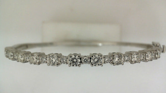 Natural Diamond Bracelet in 14 Karat White with 1.50ctw Round Diamonds