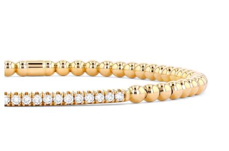 18K yellow gold bracelet with round diamonds.