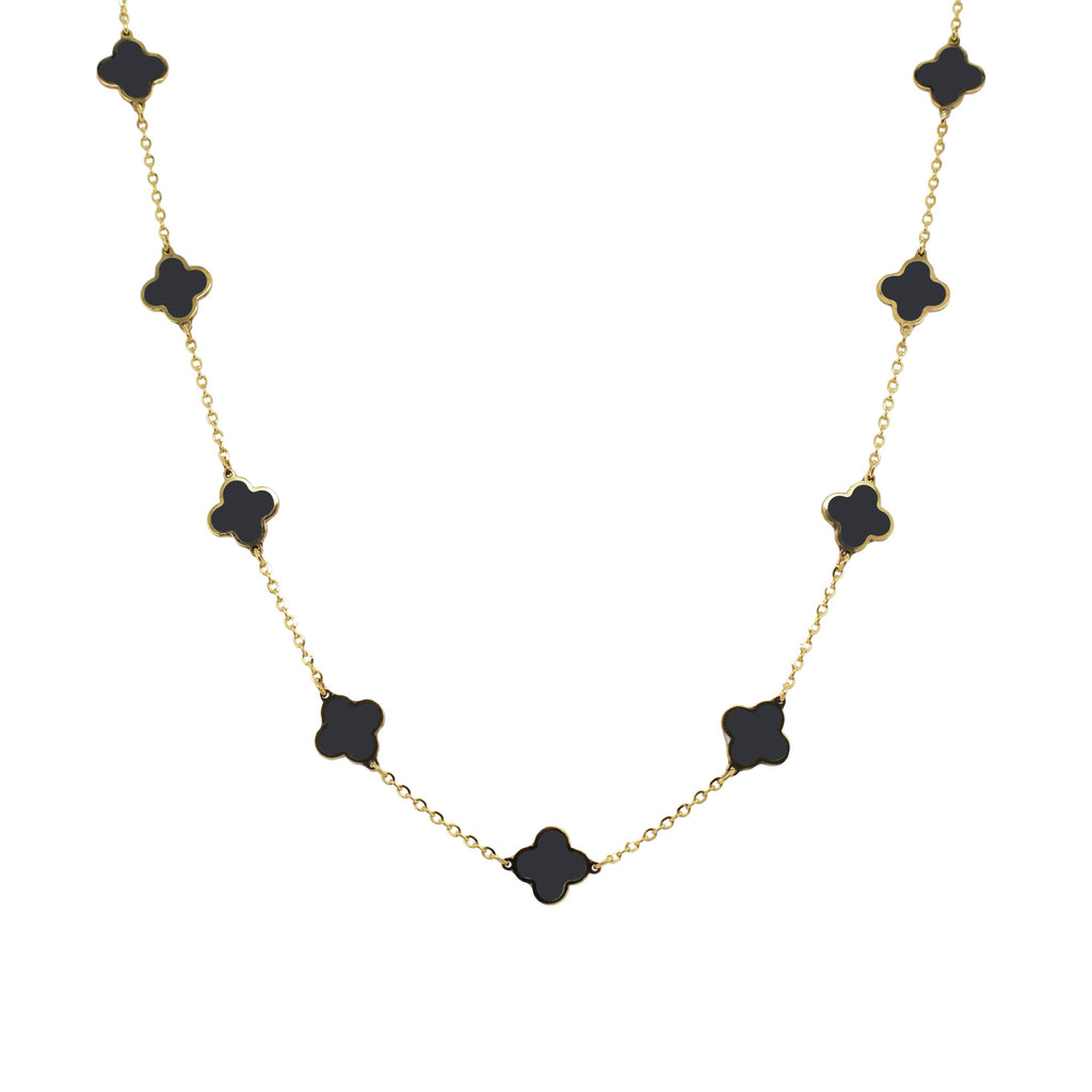 Clover-shaped onyx necklace with yellow gold chain.