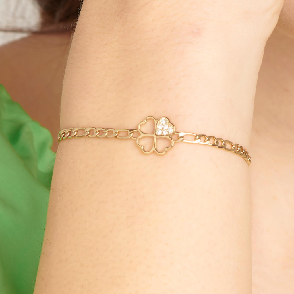 Yellow stainless steel bracelet with crystal heart.