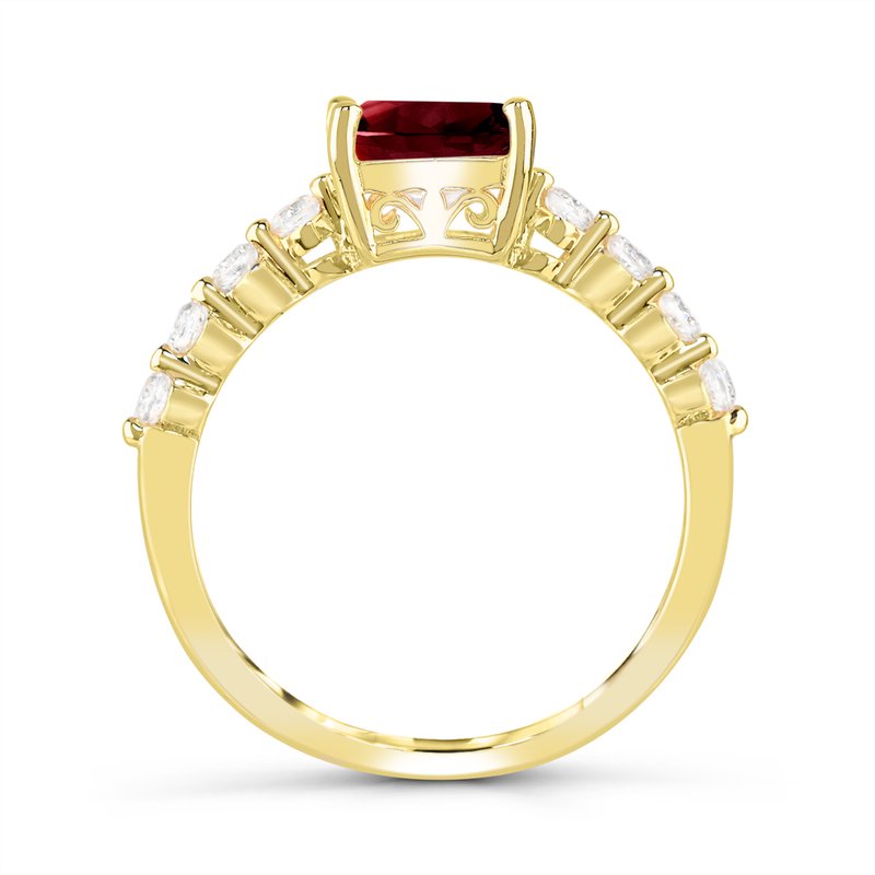 Emerald garnet ring with diamonds, yellow gold.