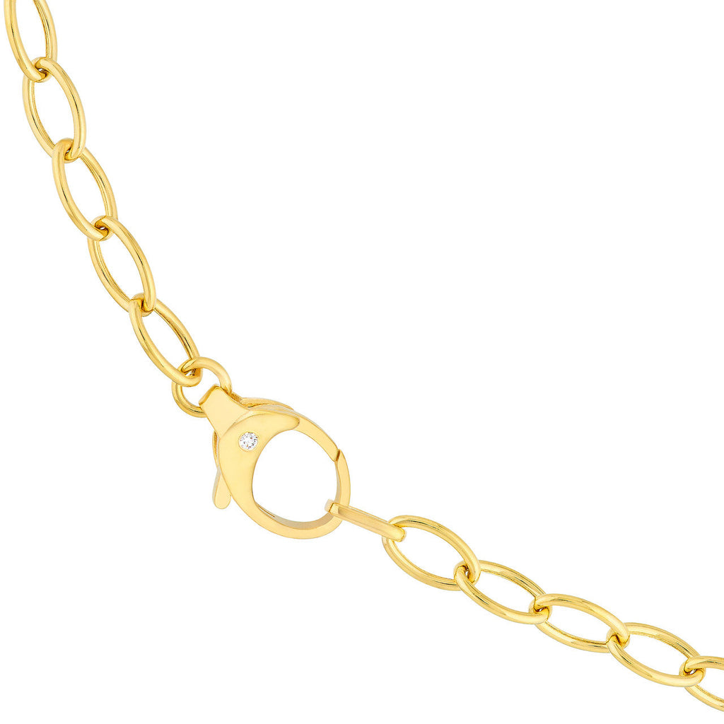Yellow gold bracelet with diamond clasp.