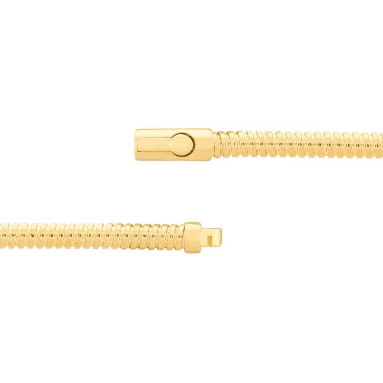 14K yellow gold bracelet clasp detail.