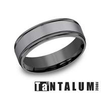 Tantalum dark grey carved band, 7mm width.