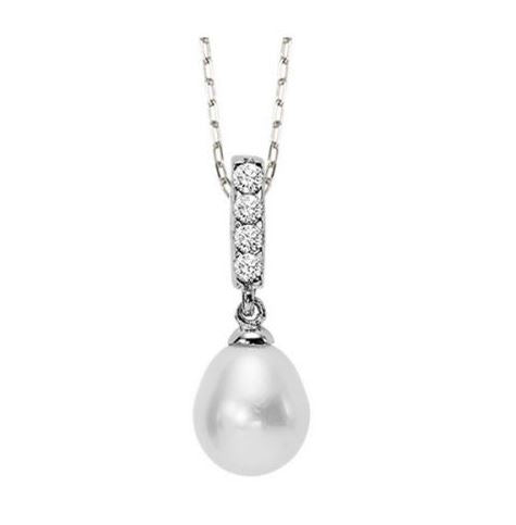 Sterling silver necklace with pearl pendant.