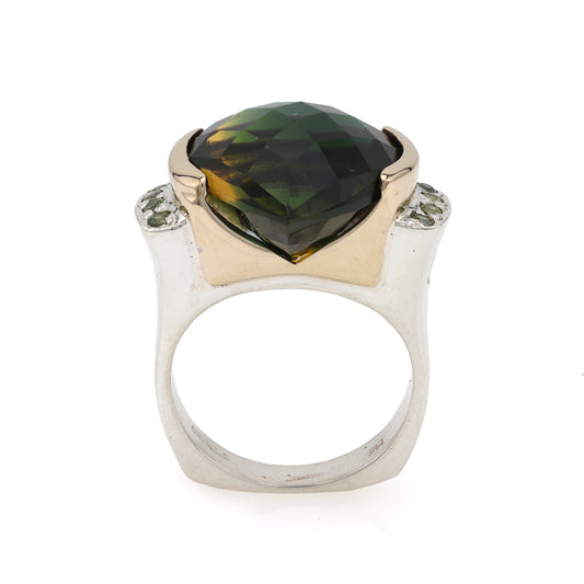 ReMarkable Estate Heart Yellow Green Quartz Color Gemstone Ring in Sterling Silver with 16.00ctw