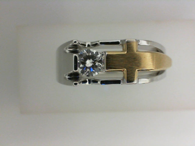 White-yellow gold ring with round diamond.