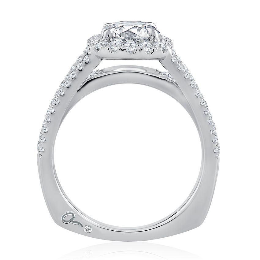 Halo diamond ring in white gold.