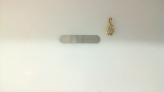 Pear-shaped diamond pendant, yellow gold setting.