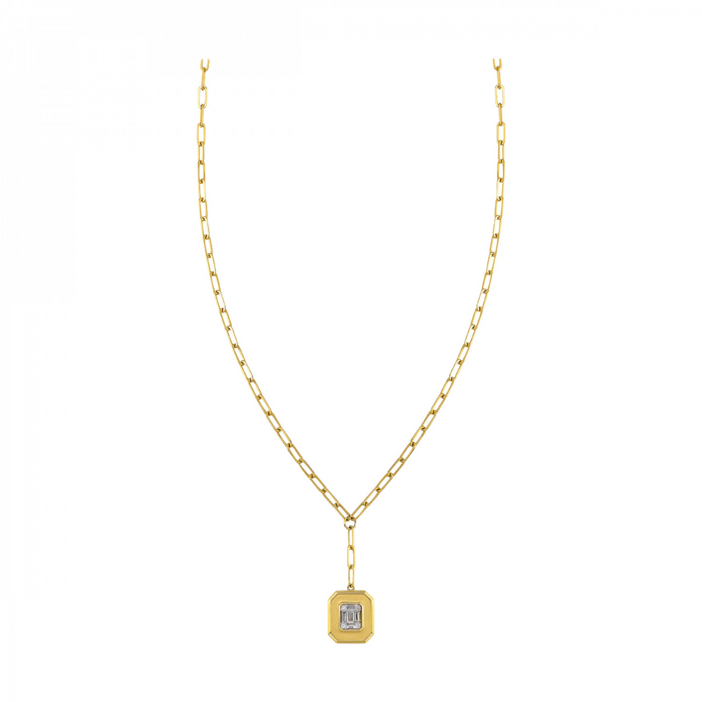 Yellow gold necklace with diamond pendant.