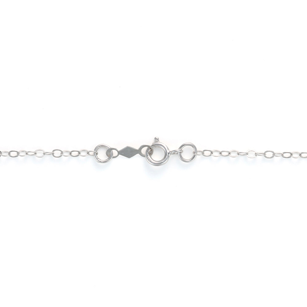 Diamond cut cable chain with clasp.