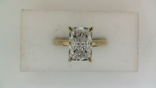 Hidden Accent Lab-Grown Diamond Complete Engagement Ring in 14 Karat Yellow with 1 Radiant Lab Grown Diamond, Color: F, Clarity: VS2, totaling 2.00ctw