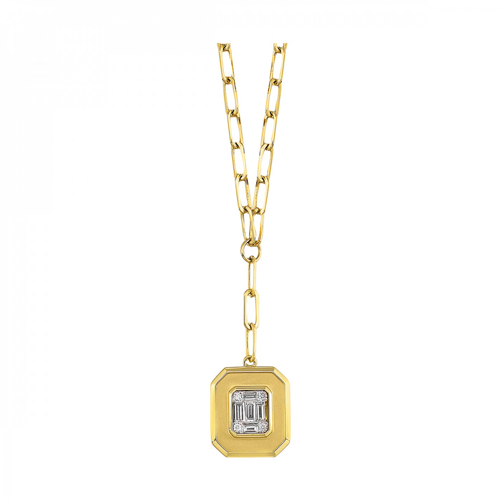 Yellow gold necklace with diamond pendant.